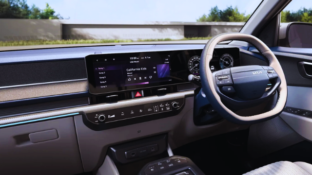 Kia Carens Clavis EV: Cabin Electronics & Infotainment